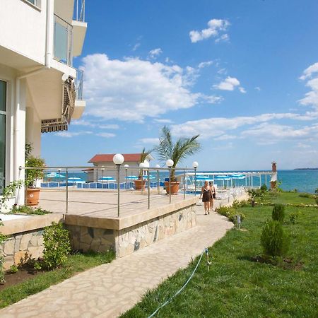 Nushev Hotel Sveti Vlas Exterior foto