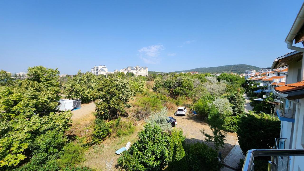 Nushev Hotel Sveti Vlas Exterior foto